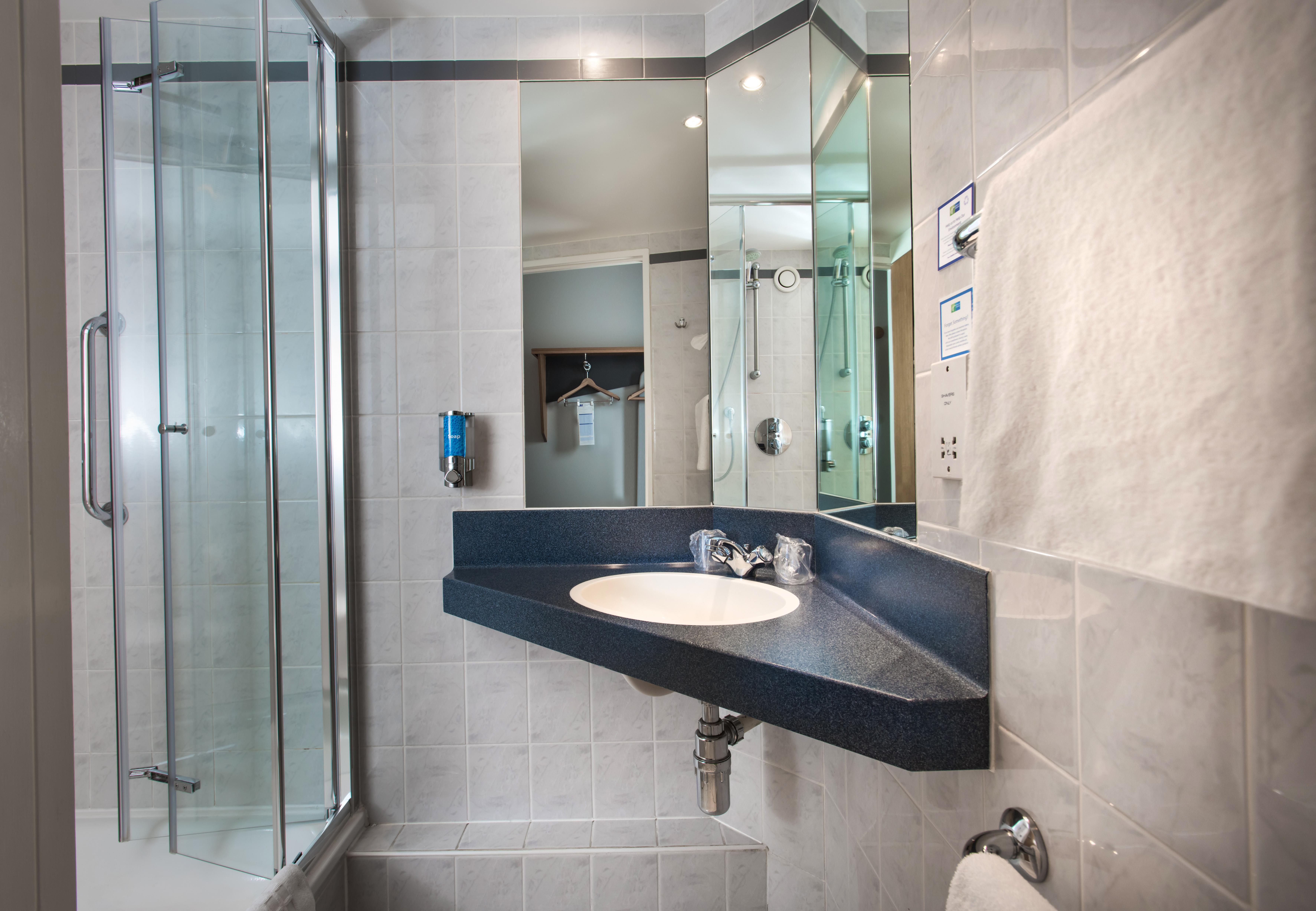 Express Manchester - Salford Quays By Ihg Hotel 3*