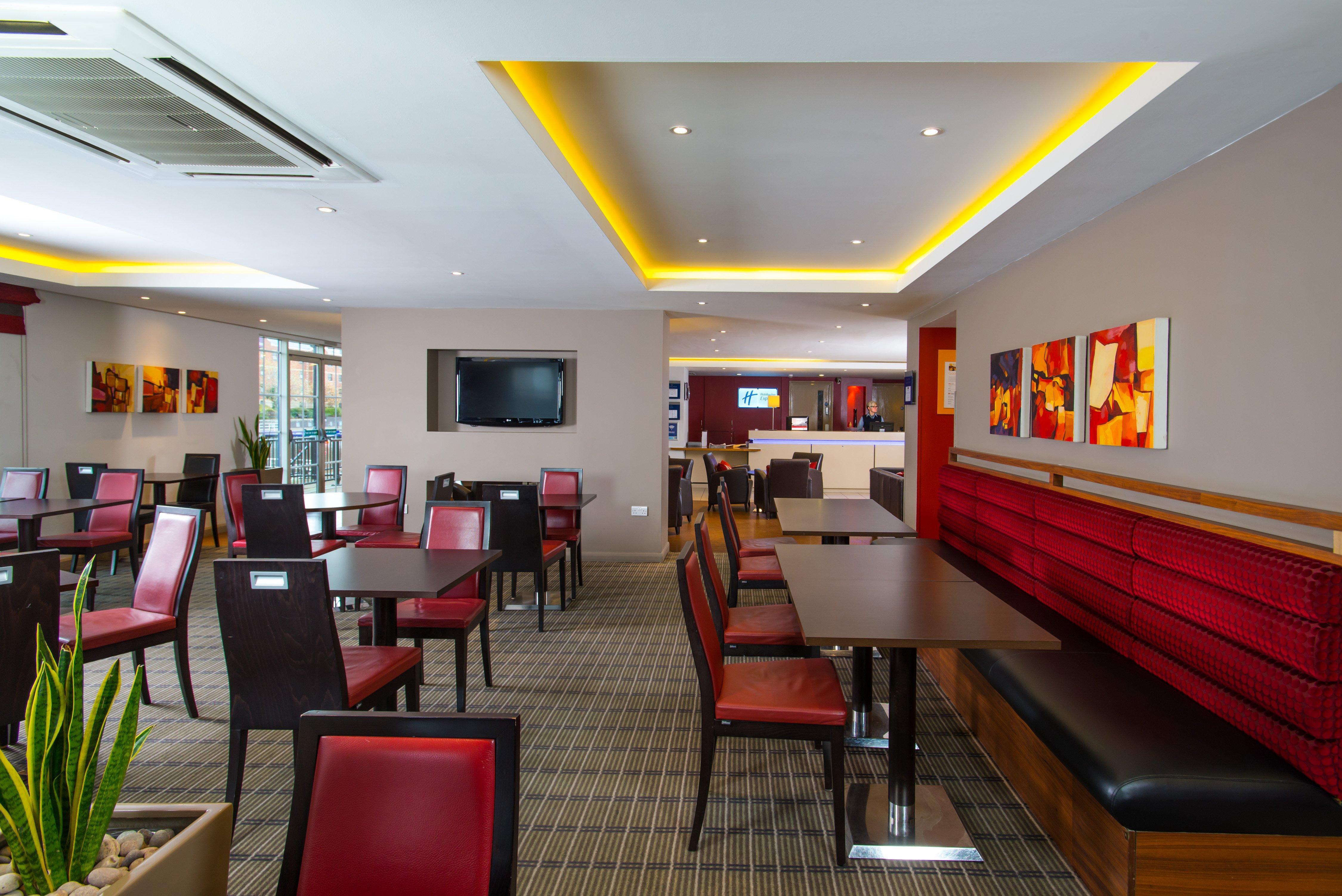 Express Manchester - Salford Quays By Ihg Hotel 3*