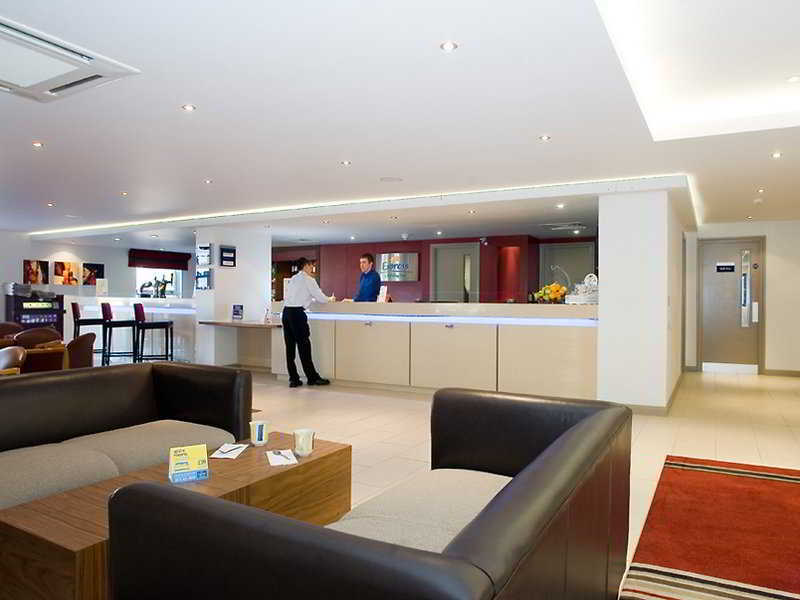 Express Manchester - Salford Quays By Ihg Hotel
