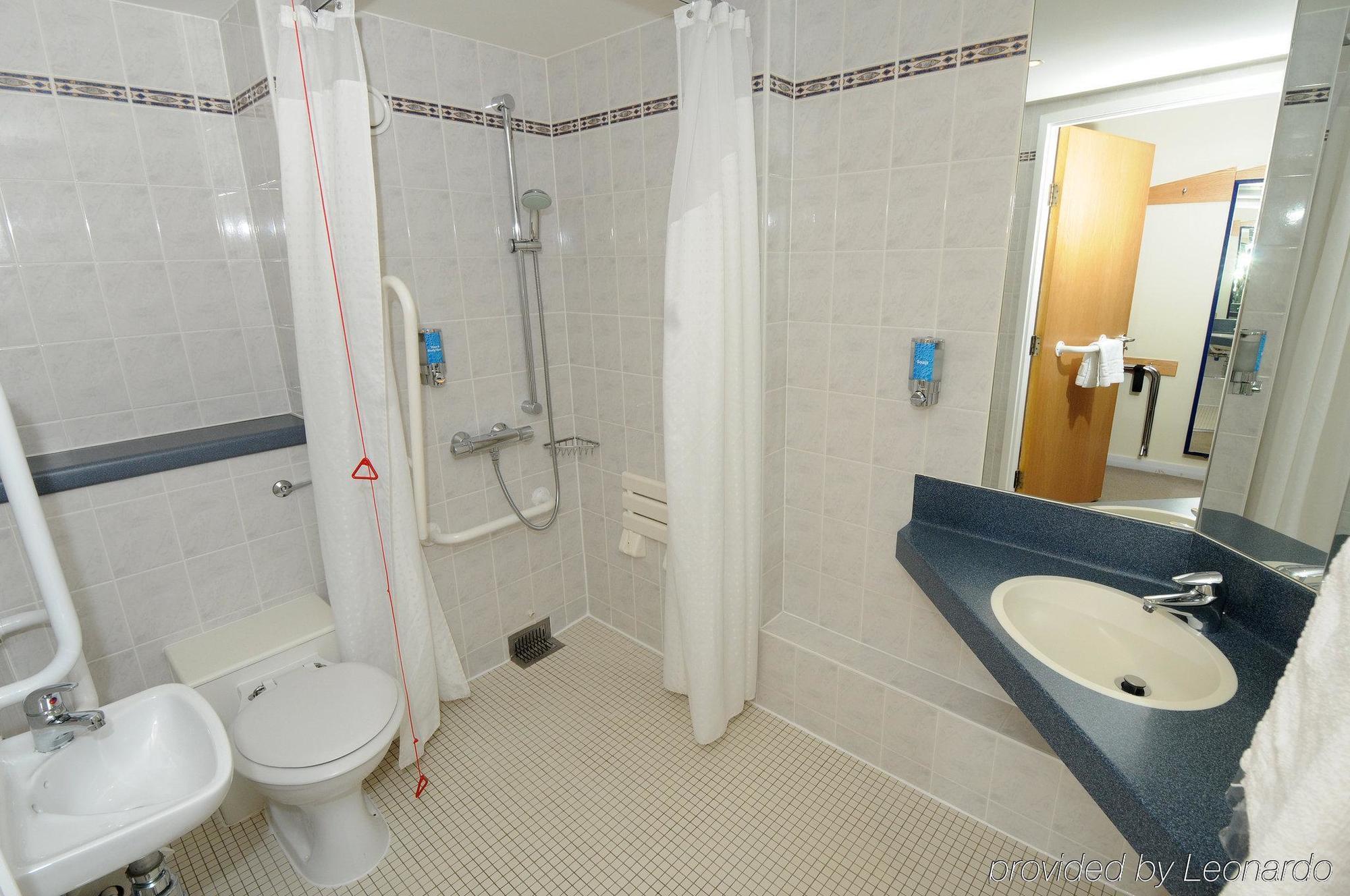 Hotel Express Manchester - Salford Quays By Ihg